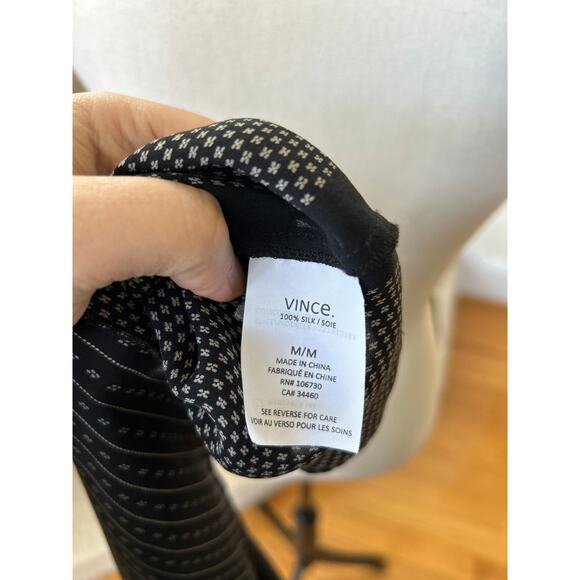 Vince Black White Printed Dolman Sleeve Silk Blouse - Picture 7 of 8